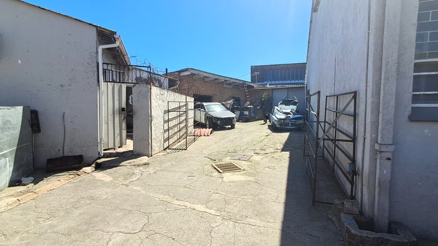 Commercial Property for Sale in Braelyn Eastern Cape